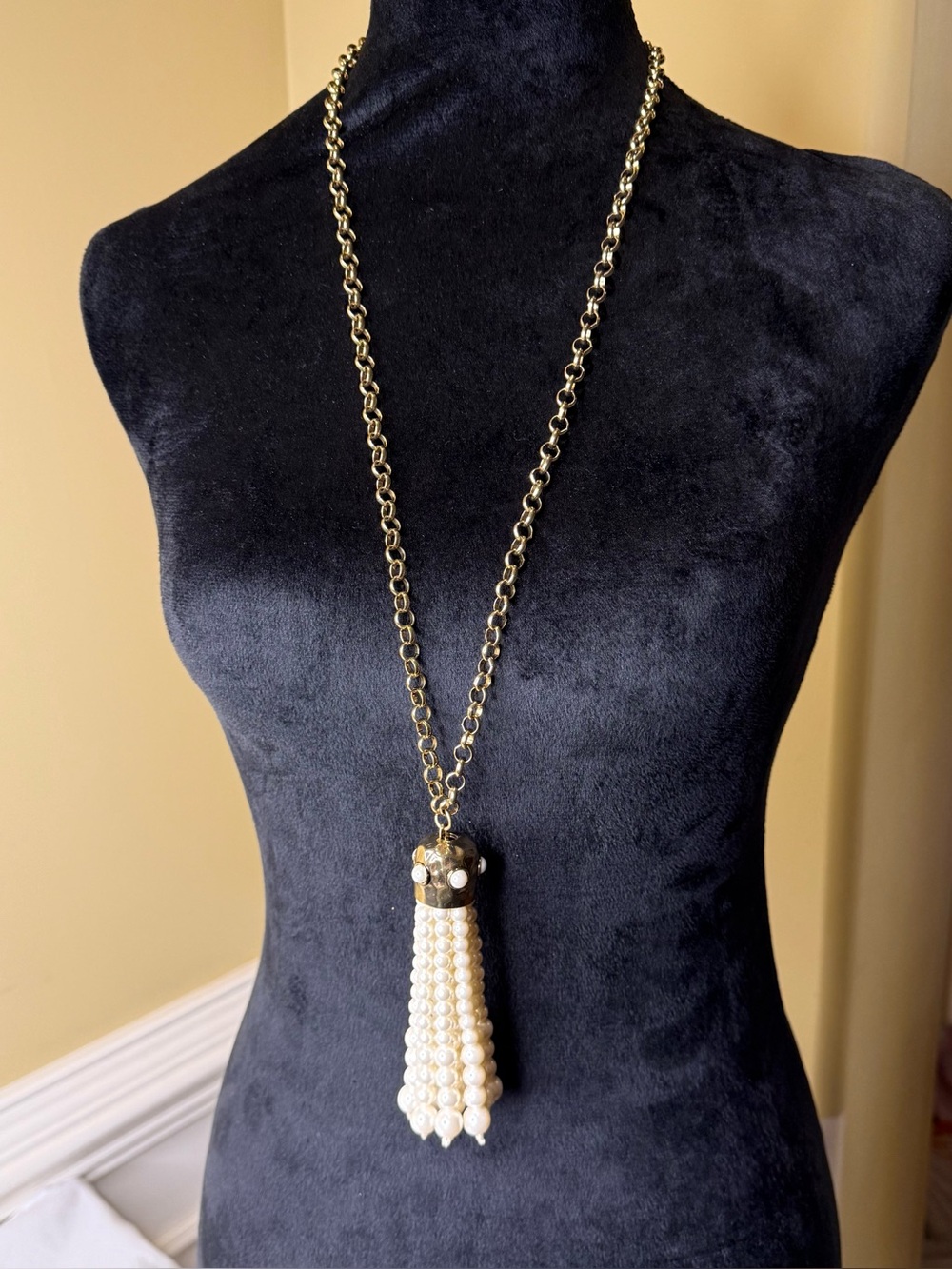 Gorgeous Long Vintage Chicos Faux Gold and Pearl Necklace with Long Extender
